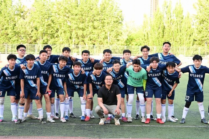 电气自动化系荣获“华体会体育第七届男子足球联赛”冠军
